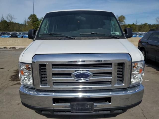 2013 Ford Econoline E250 Van