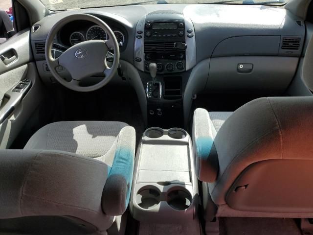 2010 Toyota Sienna CE