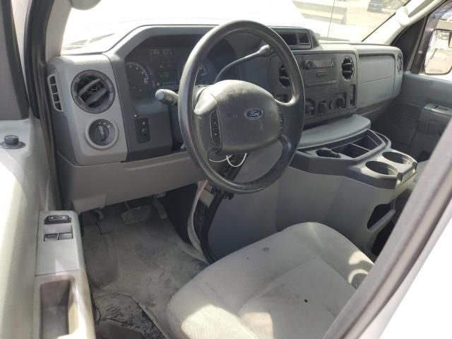 2013 Ford Econoline E250 Van
