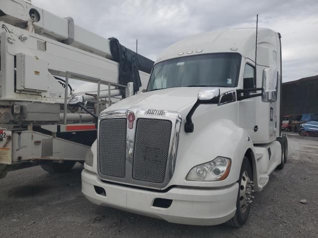 2020 Kenworth T680 Semi Truck