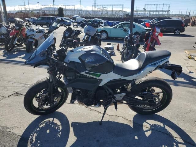2022 Kawasaki EX650 N