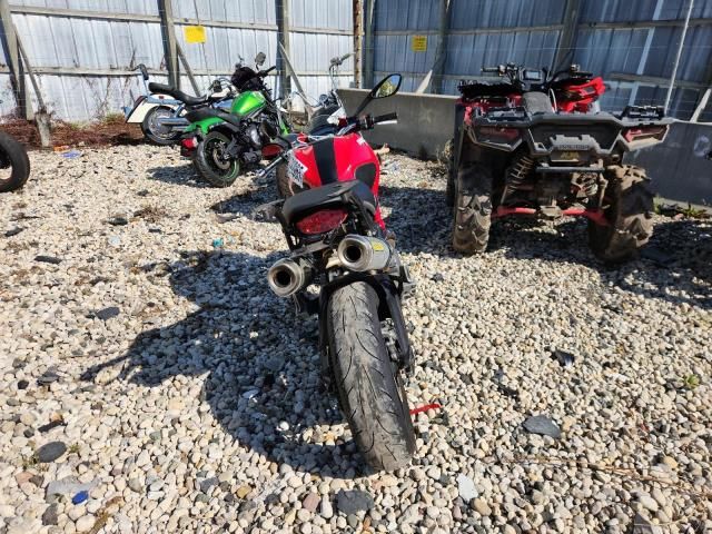 2010 Ducati Monster 696