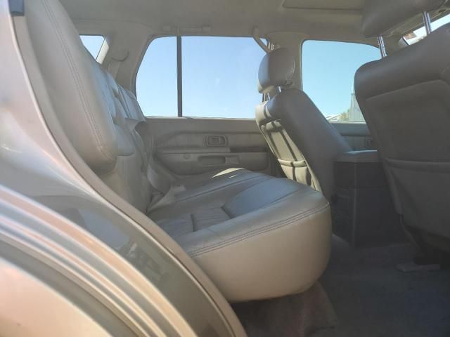 2000 Infiniti QX4