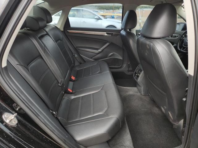 2016 Volkswagen Passat SE