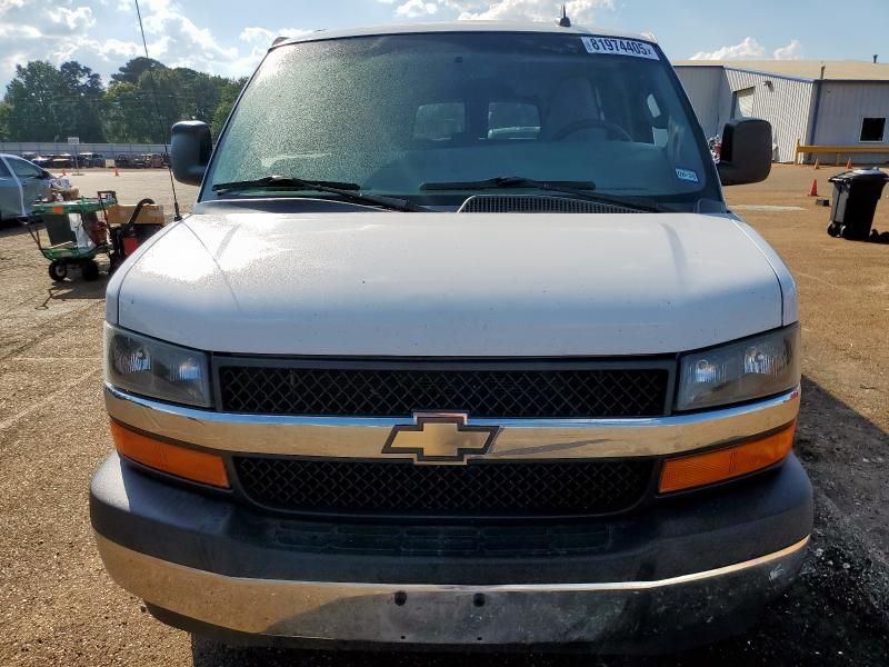 2017 Chevrolet Express G3500 LT