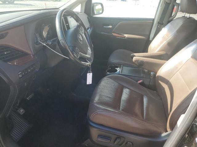 2017 Toyota Sienna XLE