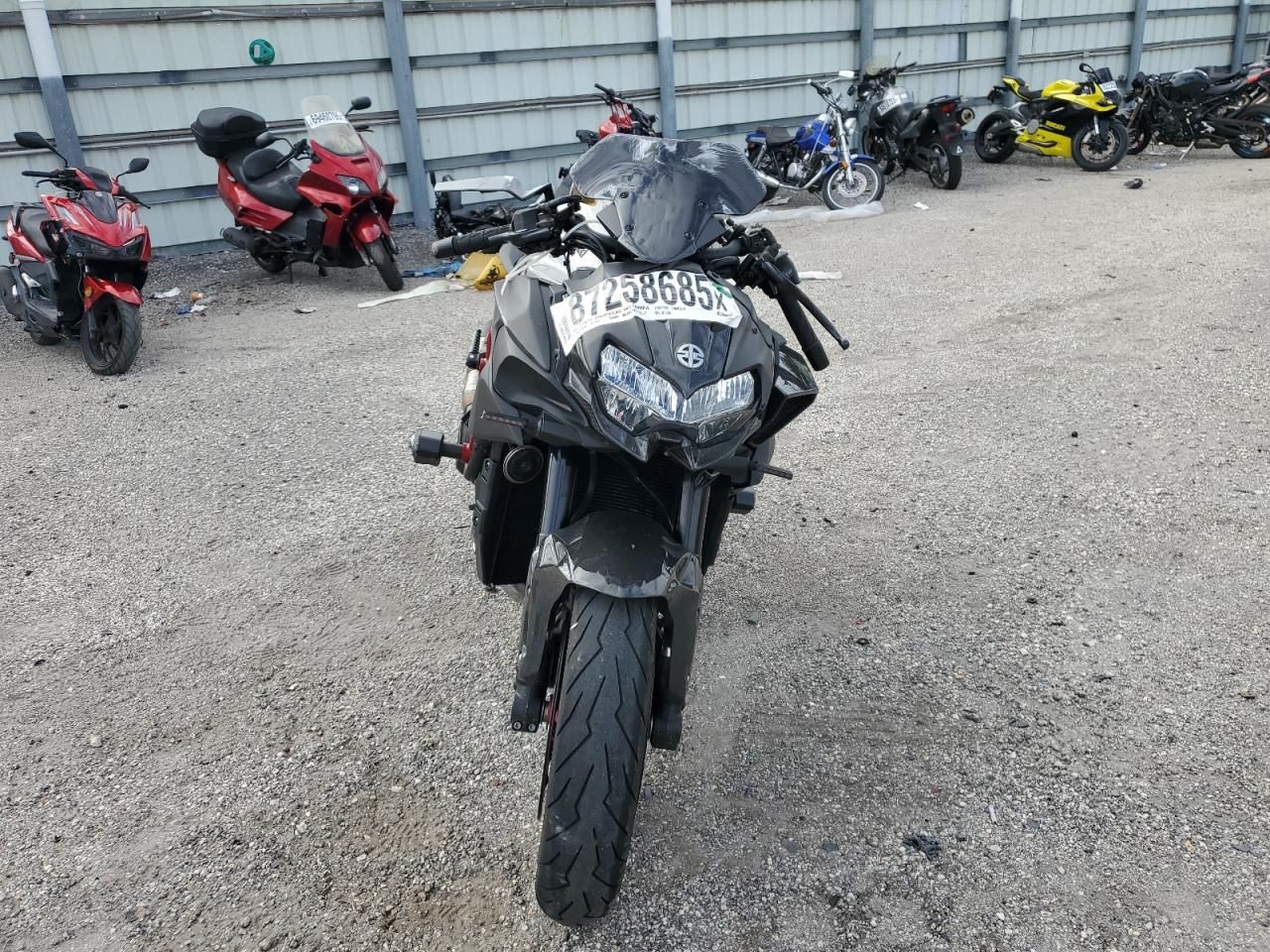 2023 Kawasaki ZR1000 K