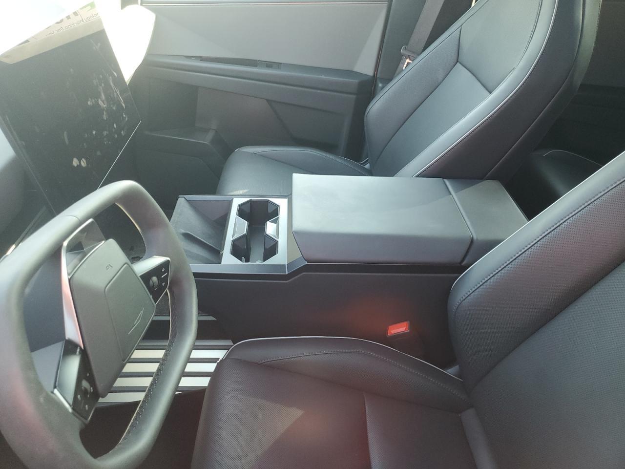 2024 Tesla Cybertruck