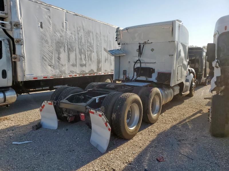 2017 Peterbilt 579 Semi Truck