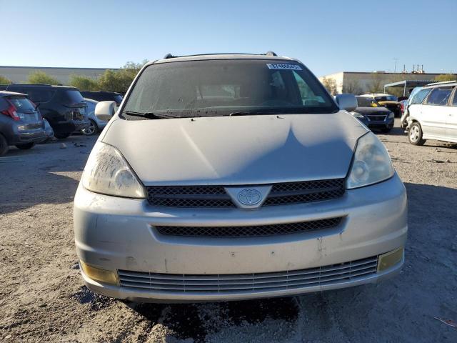 2004 Toyota Sienna xle