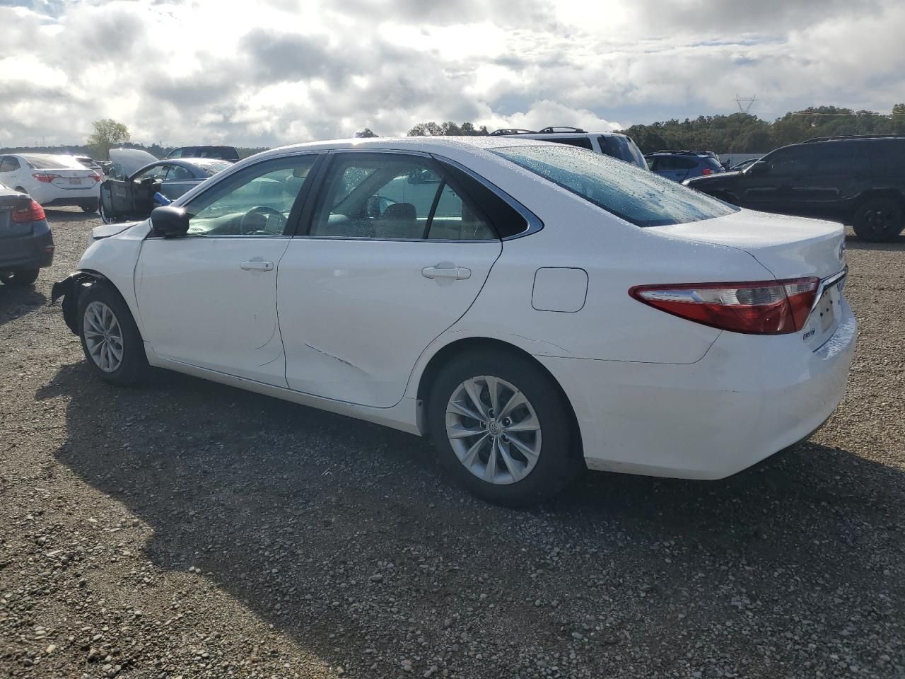 2015 Toyota Camry le