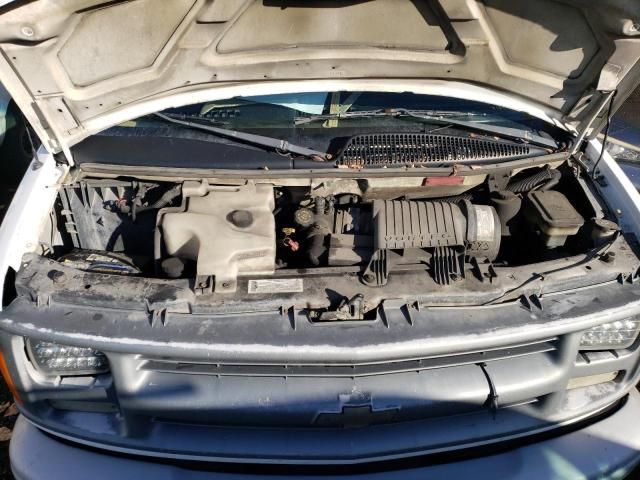 2002 Chevrolet Express G3500