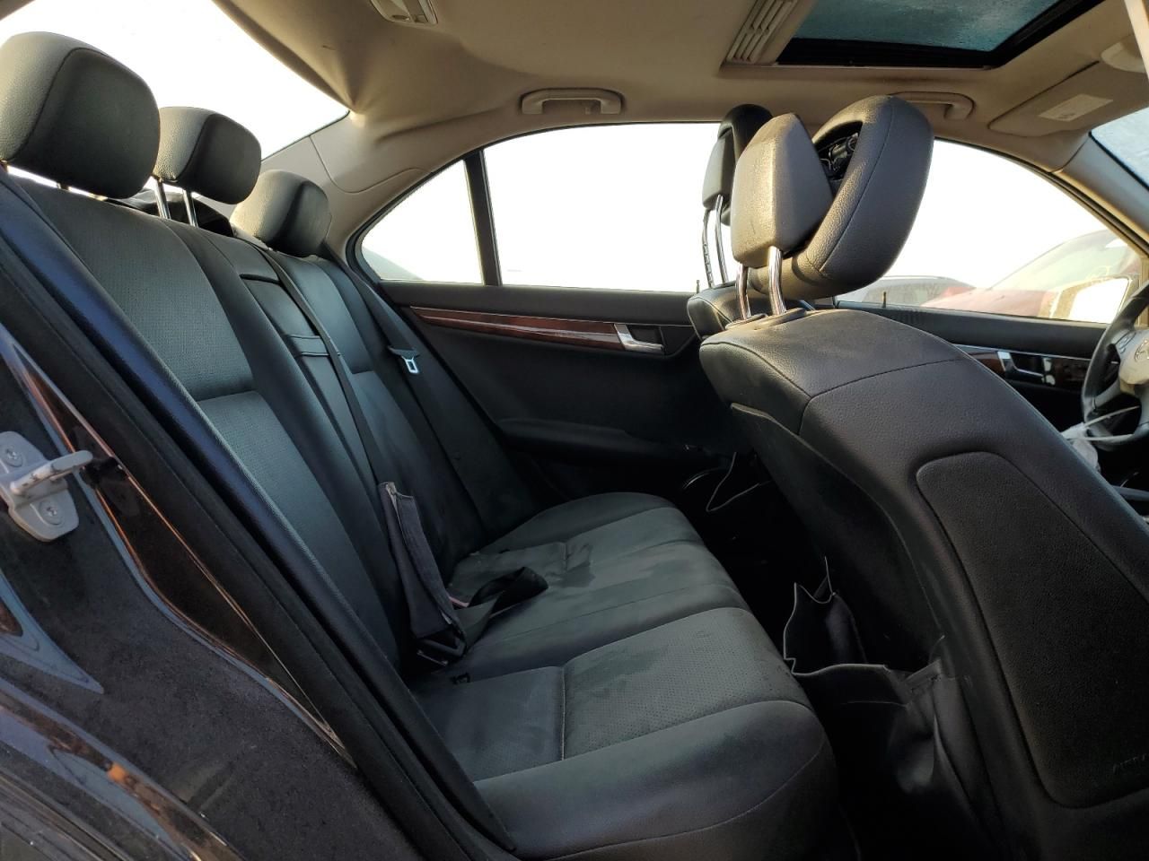 2010 Mercedes-Benz C300