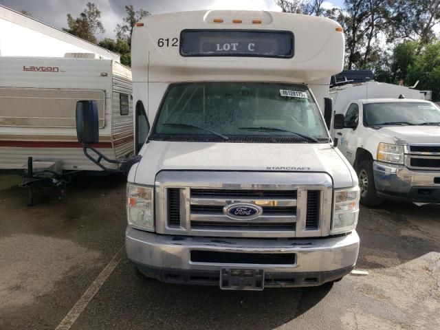 2016 Ford Econoline-Bus
