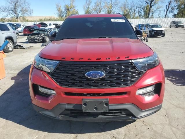 2022 Ford Explorer St-line