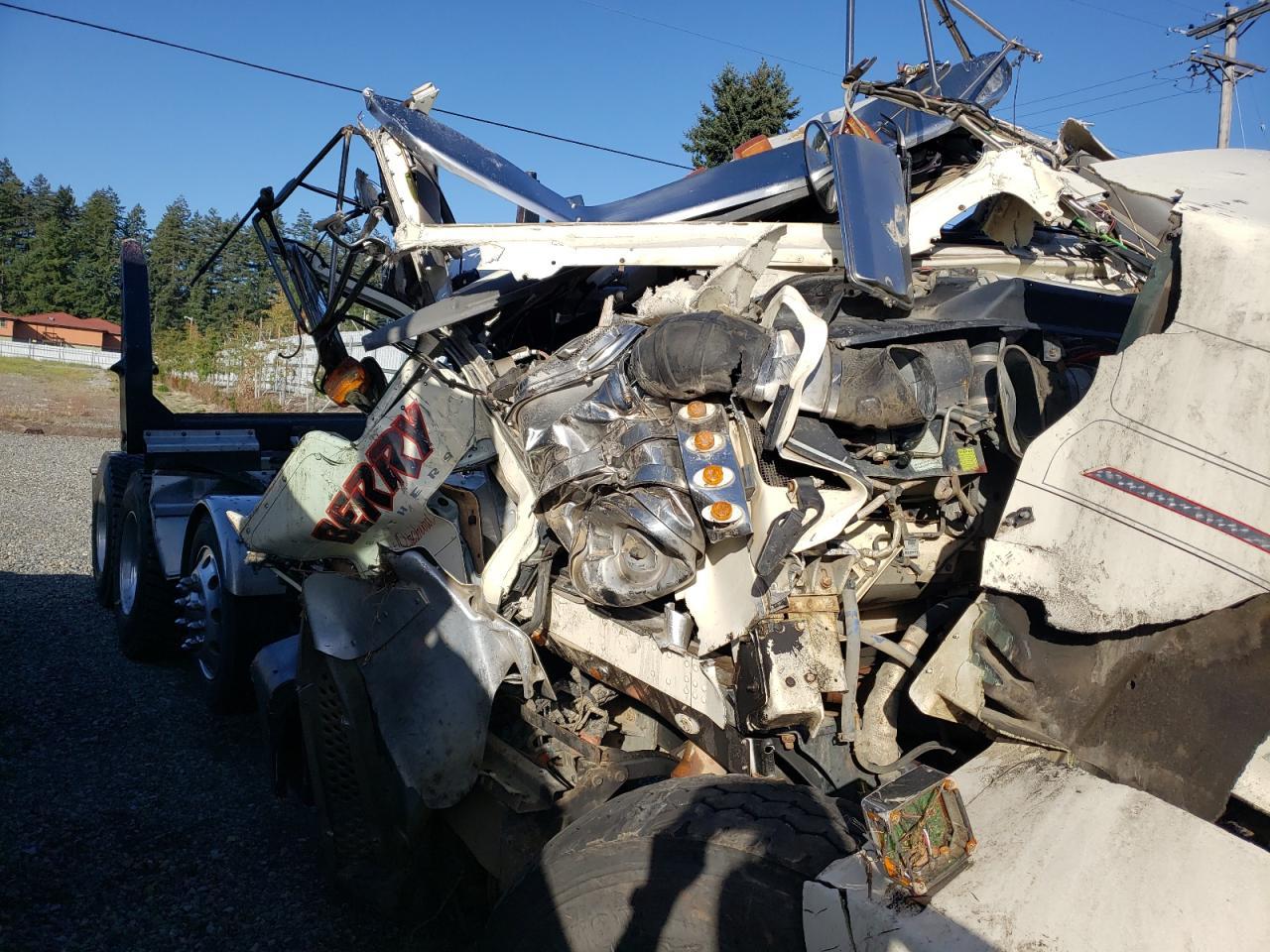 2019 Kenworth T800 Truck Cab AND Chassis