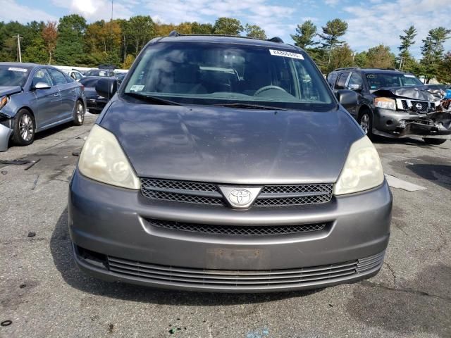 2005 Toyota Sienna CE