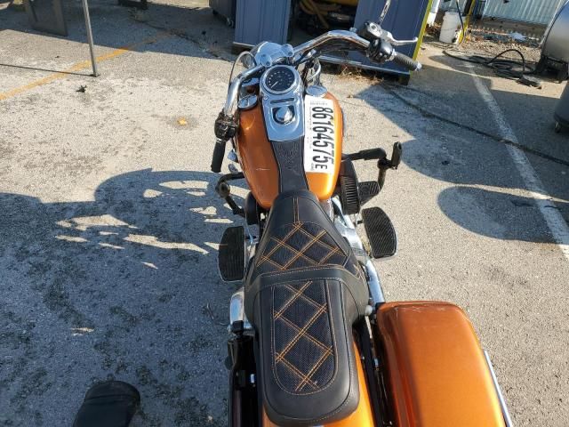 2014 Harley-Davidson FLD Switchback