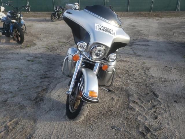 2003 Harley-Davidson Flhtcui Anniversary