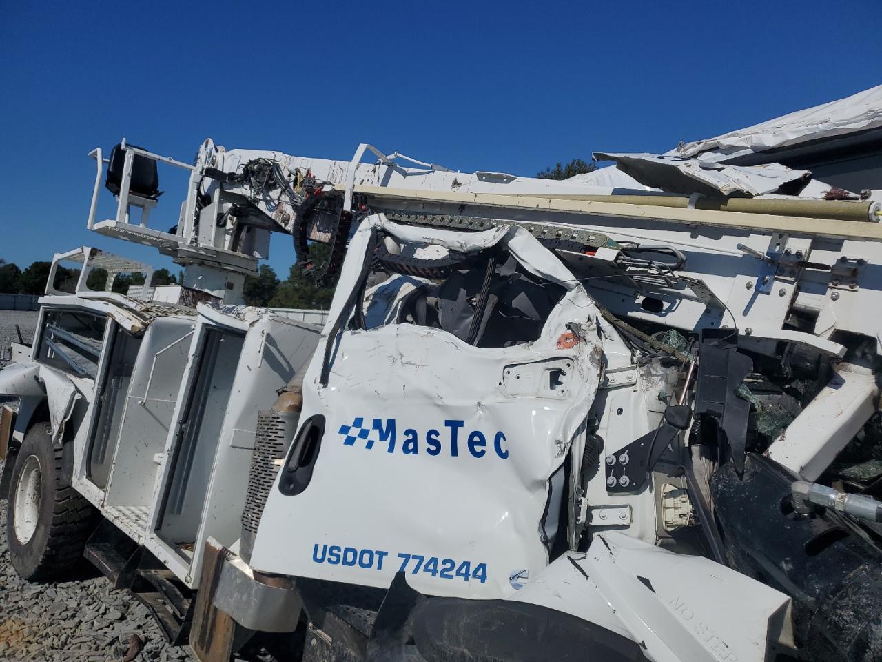 2024 International HV507 Digger Derrick Truck
