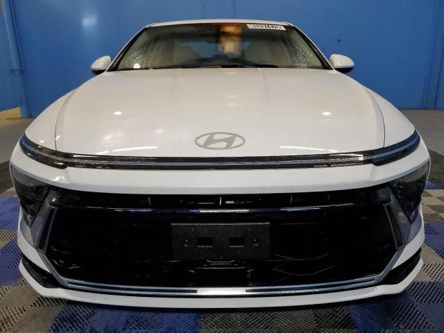 2025 Hyundai Sonata Hybrid