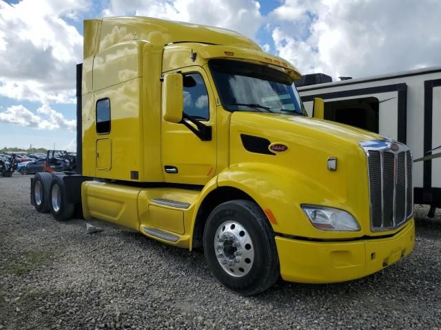2017 Peterbilt 579