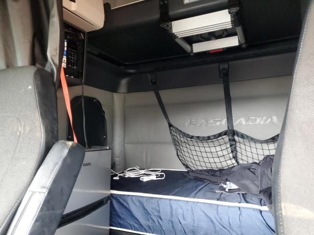 2022 Freigliner 2022 Freightliner Cascadia 126 Semi Truck