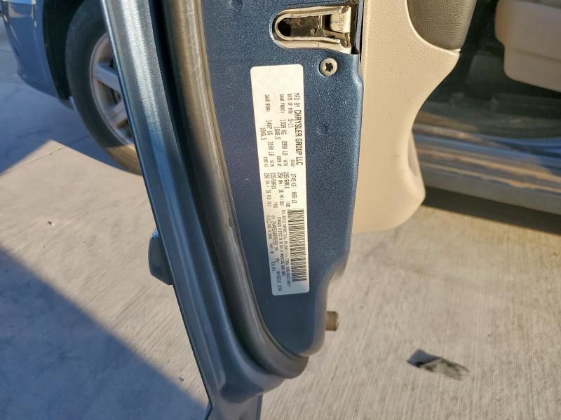 2011 Chrysler Town & Country Touring