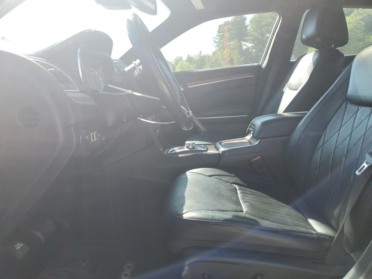 2015 Chrysler 300c Platinum