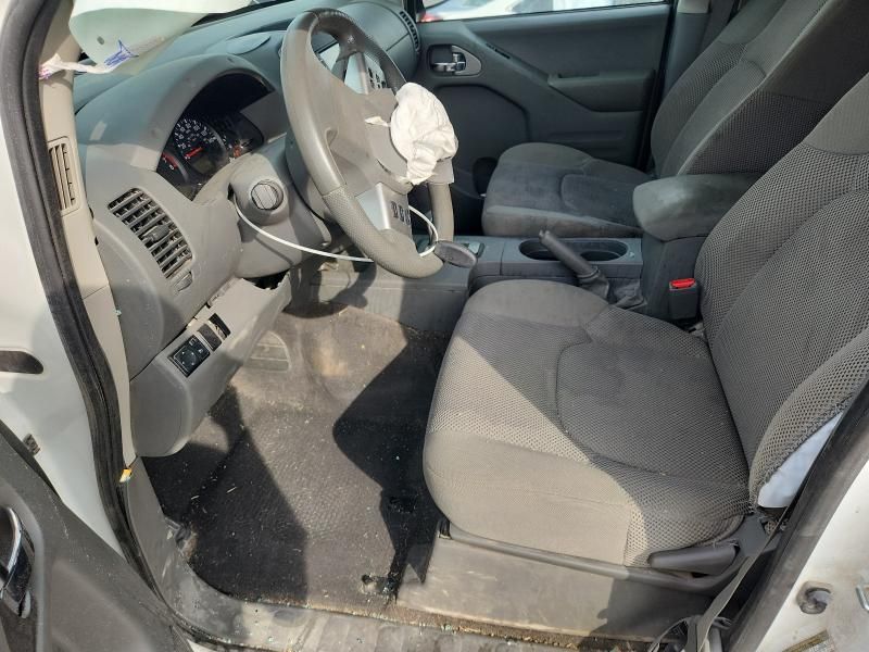 2021 Nissan Frontier s