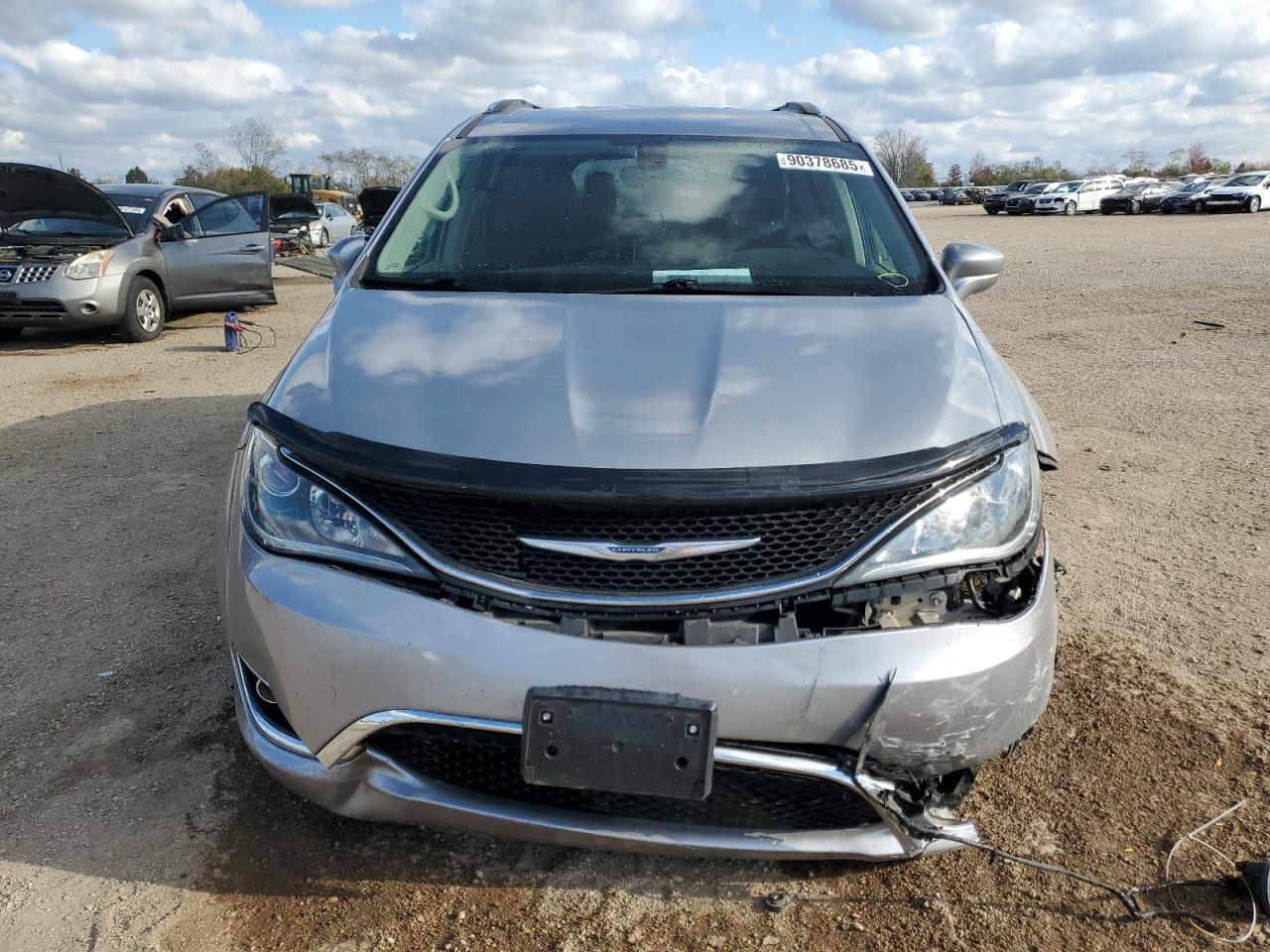 2018 Chrysler Pacifica Touring l