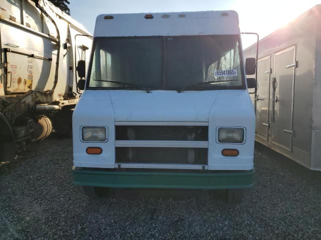 2000 Freightliner Chassis M-Trucks Delivery Van