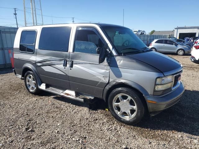 2003 GMC Safari XT