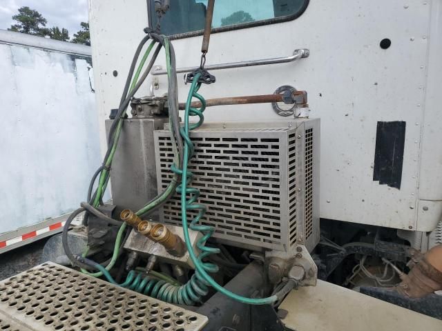 2018 Kenworth T880 Semi Truck