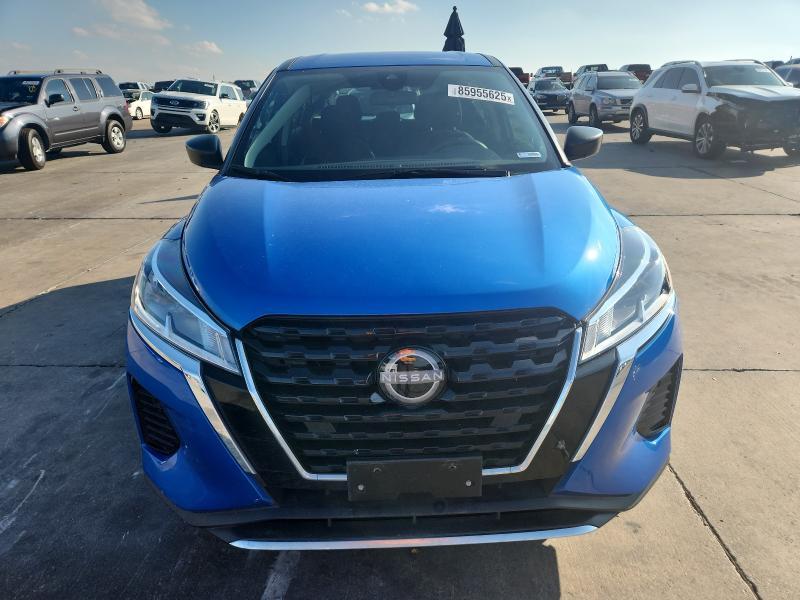 2023 Nissan Kicks s