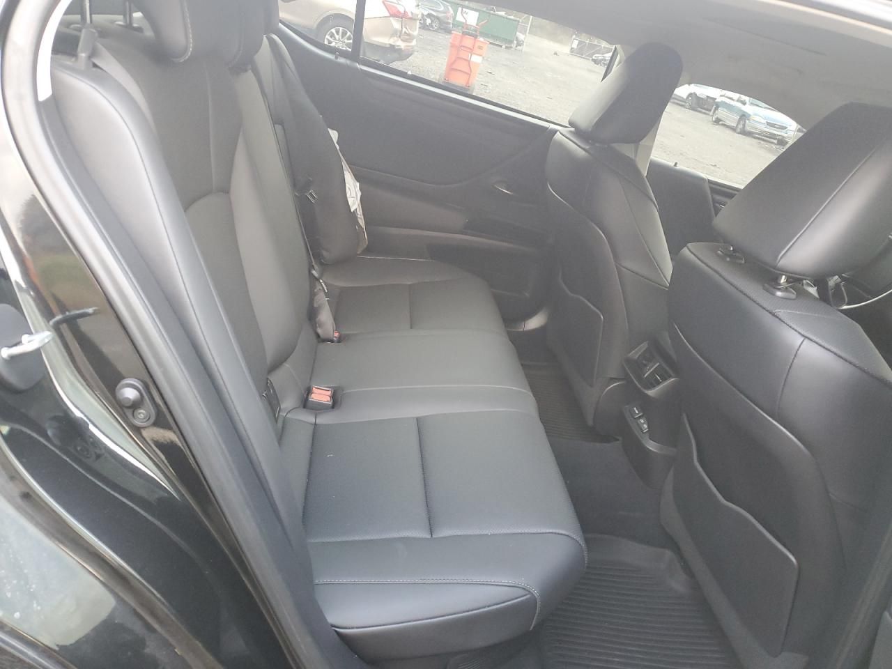 2022 Lexus Es 300h Base