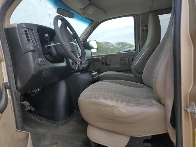 2011 GMC Savana G1500 LS