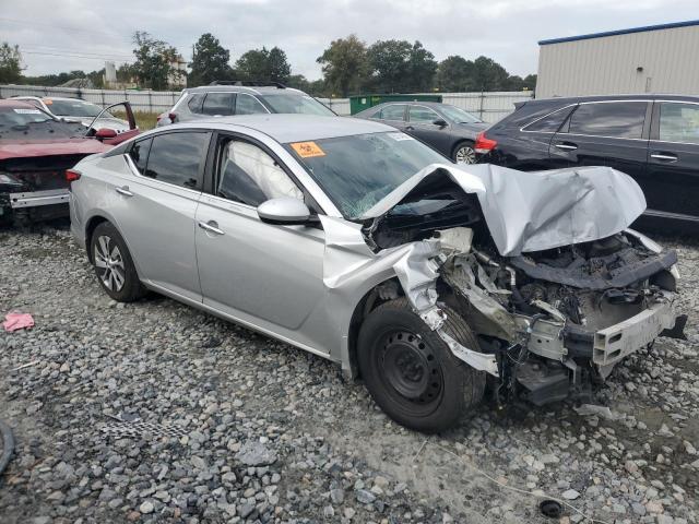 2019 Nissan Altima s