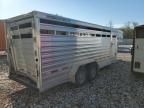 2021 Featherlite 8117-6720-STD Livestock Trailer
