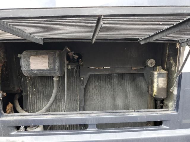 2003 Tlox 2003 Spartan Motors Motorhome 4VZ