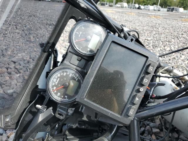 2021 Indian Motorcycle Co. Challenger Dark Horse