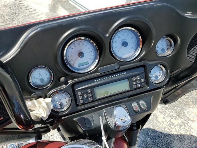2011 Harley-Davidson Flhx