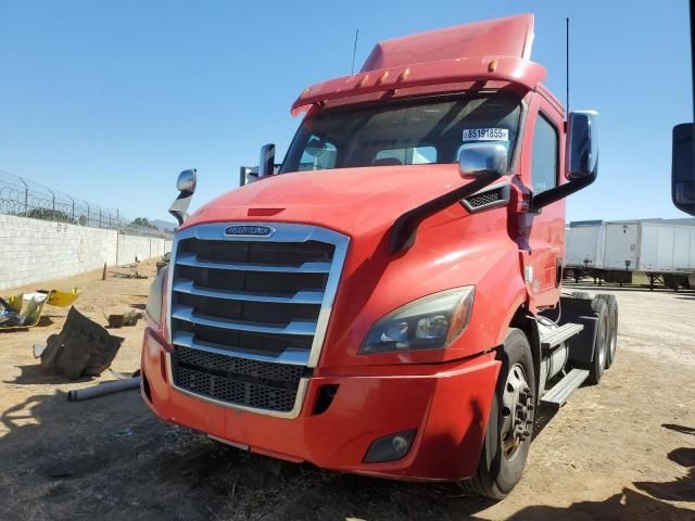 2019 Freightliner Cascadia 116
