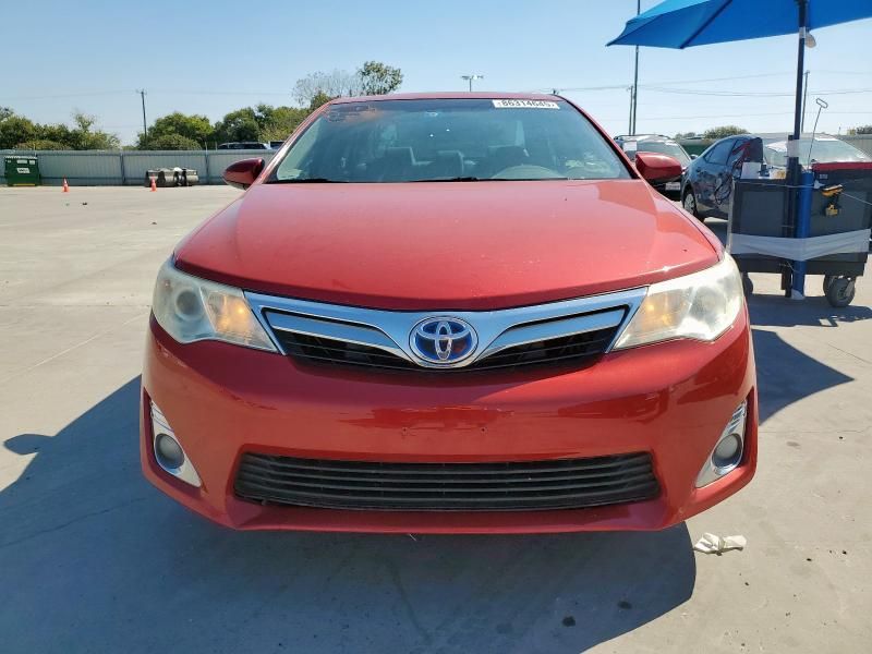 2014 Toyota Camry Hybrid