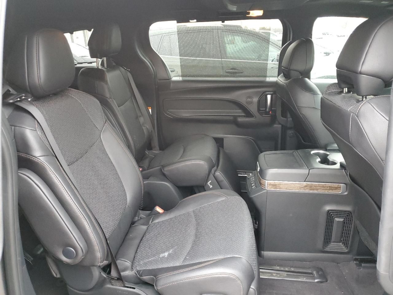 2025 Toyota Sienna Limited