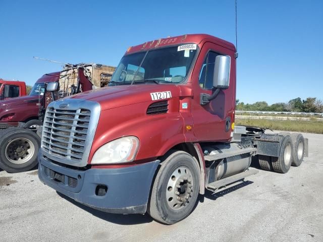 2015 Freightliner Cascadia 113