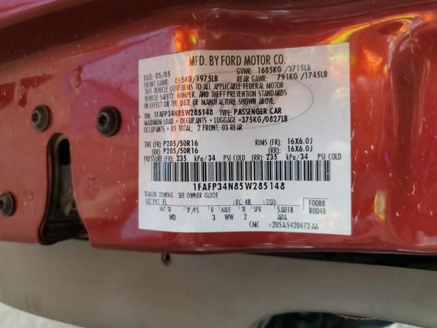 2005 Ford Focus ZX4