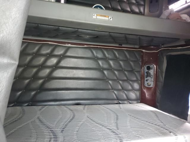 2005 Freightliner Coronado Semi Truck