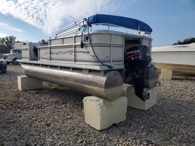 1998 Premier 2000 Mercury Power 2000-Outboard Engine