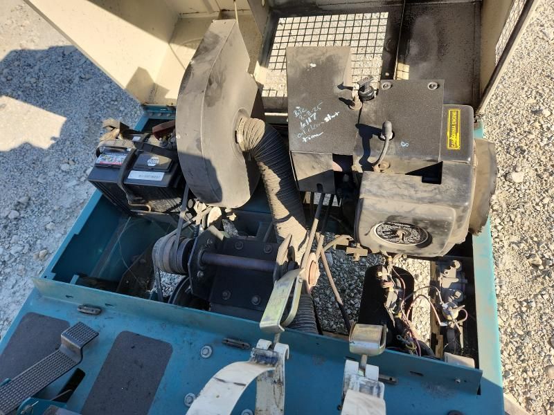 1998 Tennant 215 Sweeper